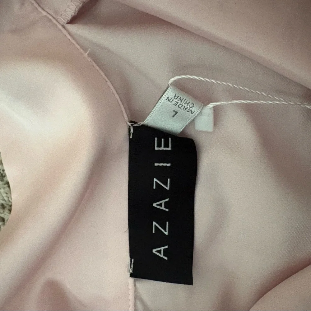Azazie Matching blush pink Ruffled Short Sleeve Pajama Set - Picture 6 of 8